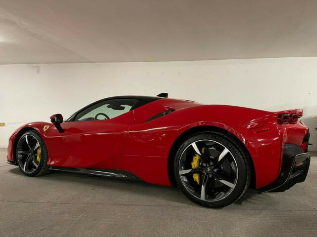 Ferrari SF90 STRADALE MY 2021 Rosso Corsa Carbon HIFI Cam.(10135) (9.107.000,00 MAD)