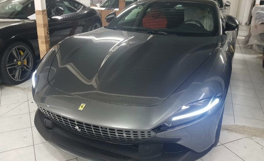 Ferrari Roma  3,9L/V8 AVEC 620CV Grigio Silverstone Métallisé MON 2022 (10155) (4.209.000,00 MAD)