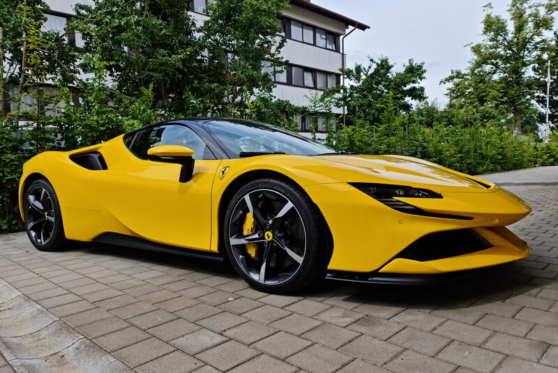 Ferrari SF90 Stradale Hybrid 1.000Hp, NEW 2021 (10154) ( 9.059.000,00 MAD)