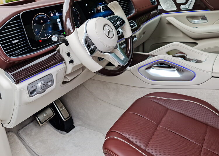 مرسيدس بنز GLS 600 MAYBACH WHITE DIAMOND MON 2022 (10159) (4.191.000,00 MAD)