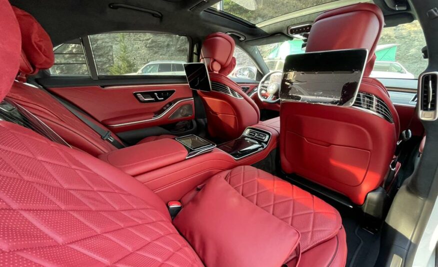 Mercedes Benz S 500 AMG Line Blanc Polaire Exclusivite Rouge (507) MON 2022 (10217) (2.523.000,00 MAD)