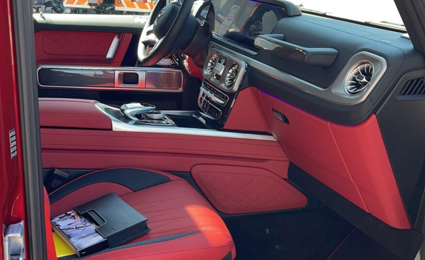 Mercedes Benz G 500 Designo Hyacinth Rouge Interieur Tout Cuir, Rouge, Noir MON 2022 (10204) (2.523.000,00 MAD)