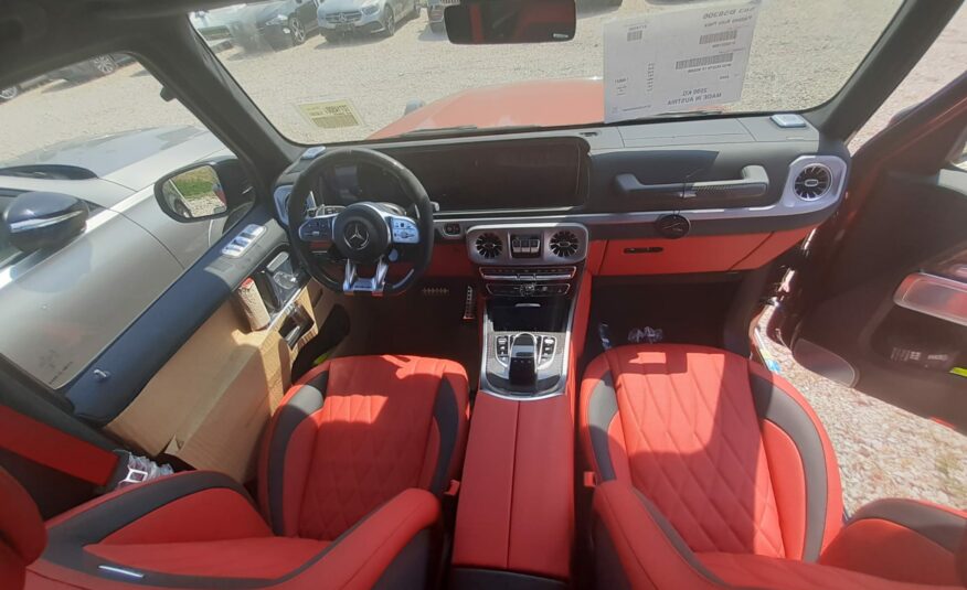 Mercedes Benz G 63 AMG 4×4 Hyacinthe Rouge Plein Cuir Rouge Noir MON 2022 (10219) (4.068.000,00 MAD)