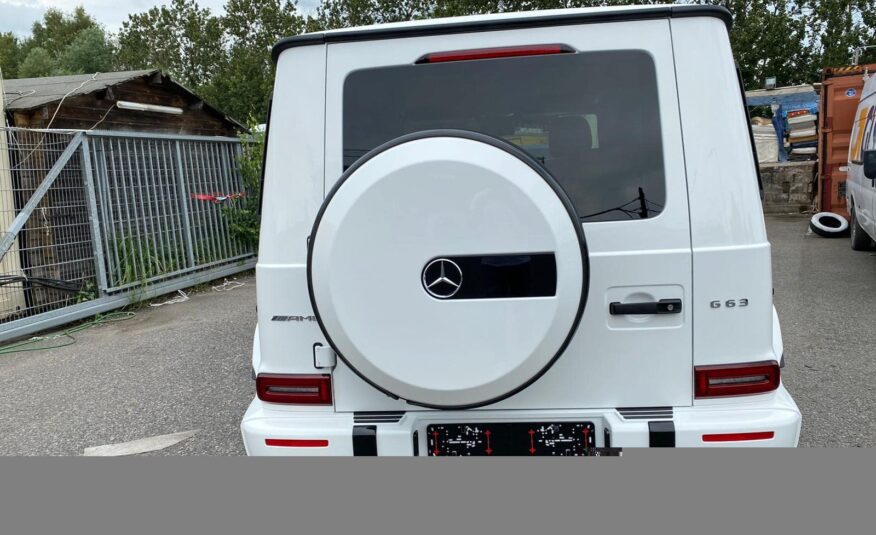 Mercedes Benz G 63 AMG Polar White – تشطيب قياسي (149) جلد Nappa شبه أحمر (807) MY 2022 (10208) (4.157.000,00 MAD)