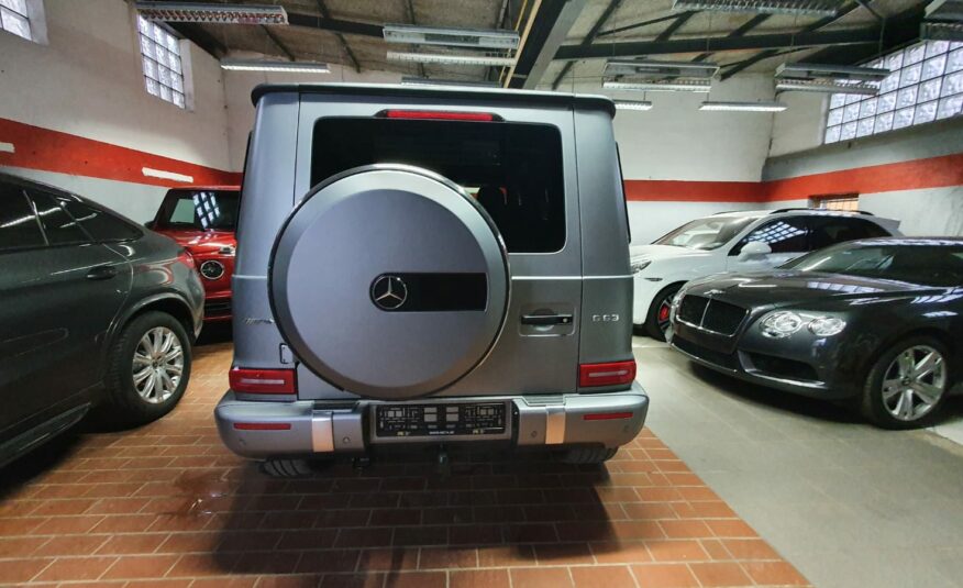 Mercedes Benz G 63 Cuir Iridium Argent Classique Rouge Noir MON 2022 (10191) (4.139.000,00 MAD)