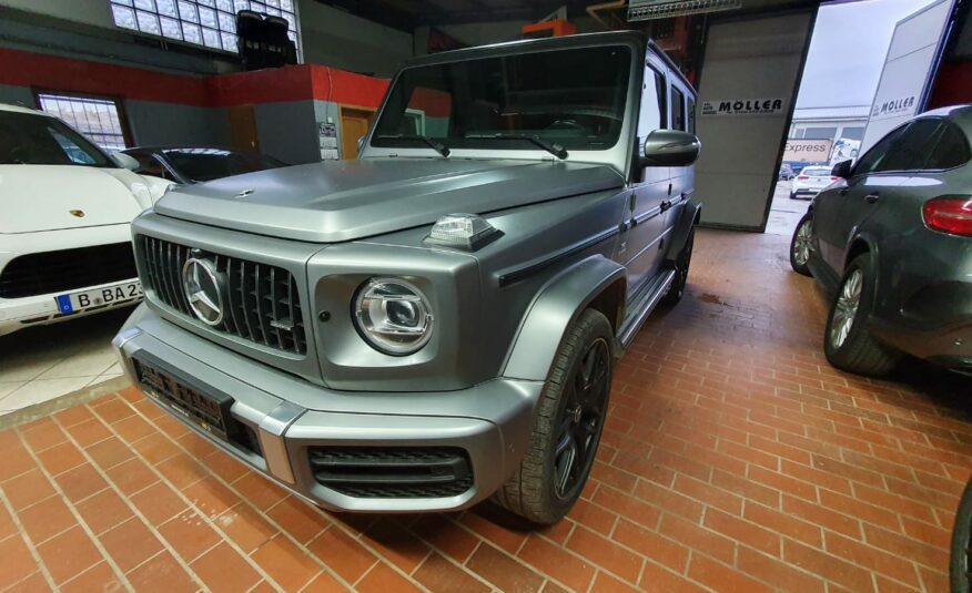 Mercedes Benz G 63 Iridium silver Leather classic red black MY 2022 (10191) (4.139.000,00 MAD)