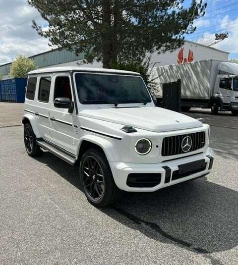 Mercedes Benz G63 Blanc Polaire – Finition Standard (149) Cuir Nappa Semi Aniline Rouge MON 2022 (10164) (4.175.000,00 MAD)