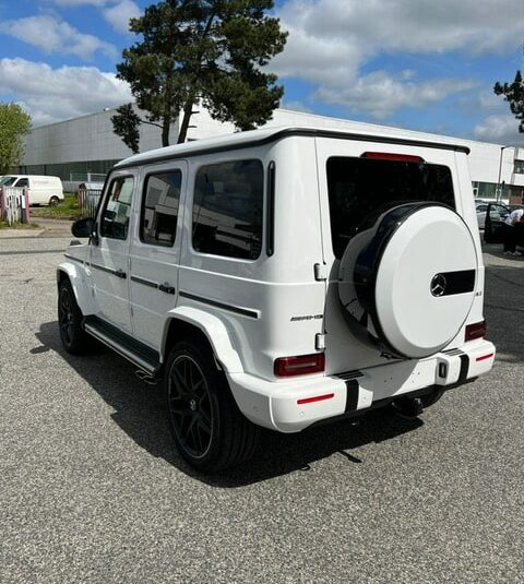 Mercedes Benz G 63 Polar White – تشطيب قياسي (149) جلد نابا شبه أنيلين أحمر MY 2022 (10164) (4.175.000,00 MAD)