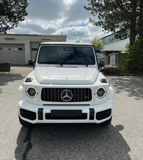 Mercedes Benz G63 Blanc Polaire – Finition Standard (149) Cuir Nappa Semi Aniline Rouge MON 2022 (10164) (4.175.000,00 MAD)