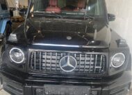 مرسيدس بنز G63 Obsidian black سبج أسود ميتاليك (197) جلد نابا Mf. المقاعد ، لون واحد أحمر بنغالي (927) MY 2022 (10170) (4.157.000,00 MAD)