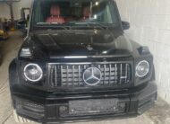 مرسيدس بنز G63 Obsidian black سبج أسود ميتاليك (197) جلد نابا Mf. المقاعد ، لون واحد أحمر بنغالي (927) MY 2022 (10170) (4.157.000,00 MAD)