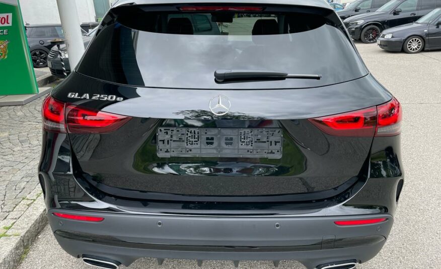 مرسيدس بنز GLA 250e Hybrid AMG Full Option MY 2022 (10176) (855.000,00 MAD)